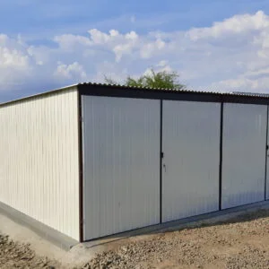 garaż blaszany 6x6