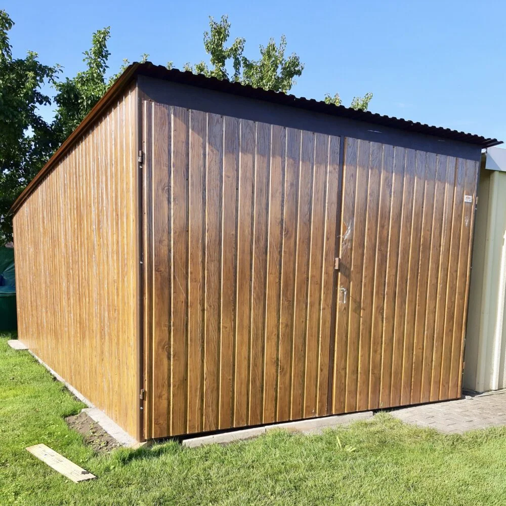 garaż blaszany 3x5