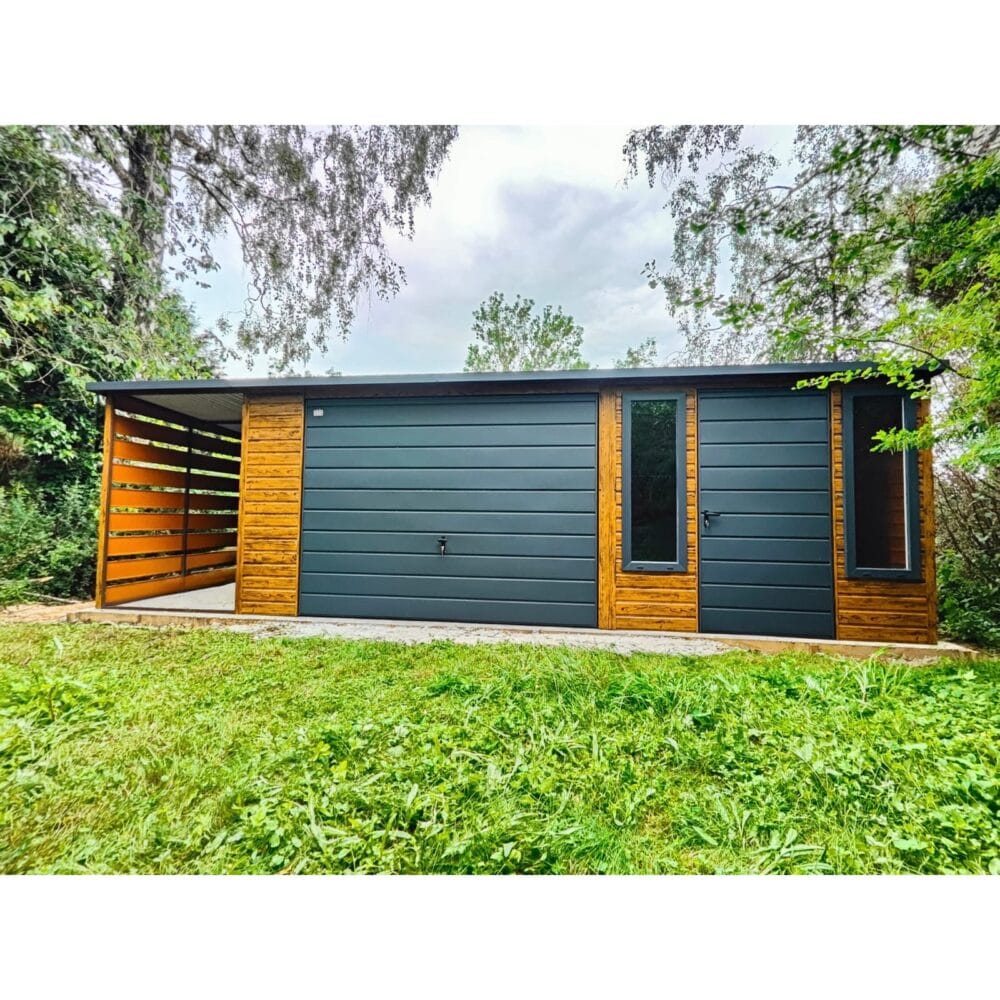 domek ogrodowy7,5×6 drewnopodobny brama uchylna