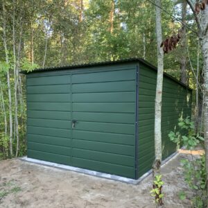 Garaż blaszany 3x6 m z brama dwuskrzydłową